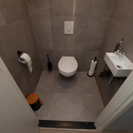 B En B * フォーレンダム