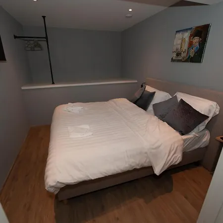 アパート B En B フォーレンダム